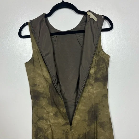 Michael Kors Collection Sheath Dress Size 10 Midi Length Sleeveless Olive Italy - Picture 9 of 12